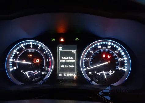 2018 Toyota Highlander Xle from USA, damaged, VIN 5TDKZRFH5JS528454